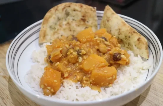 Cashew & butternut squash curry with coconut